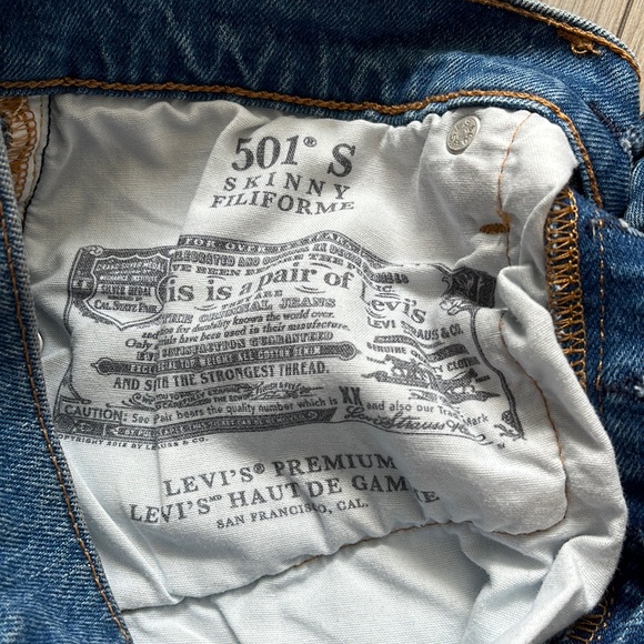 LEVI’s 501 Ankle Jeans Size 26 (L28”), Medium Wash - Picture 9 of 11